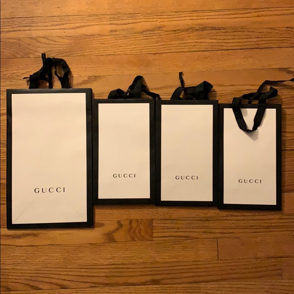 GUCCI SHOPPING BAGS (set of 4)